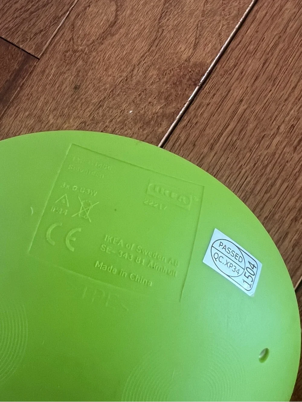 Green Apple Solar LED Lamp - rare!